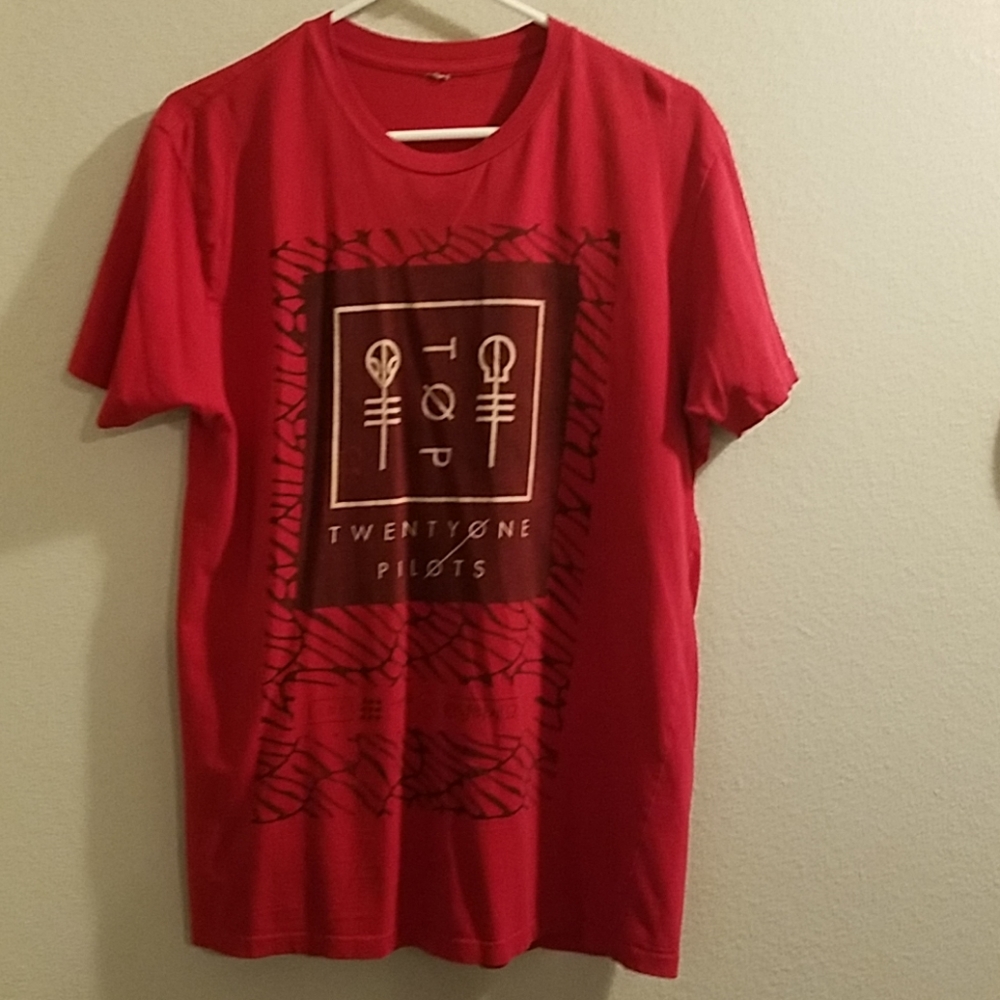 Twenty One Pilots T-shirt Size M